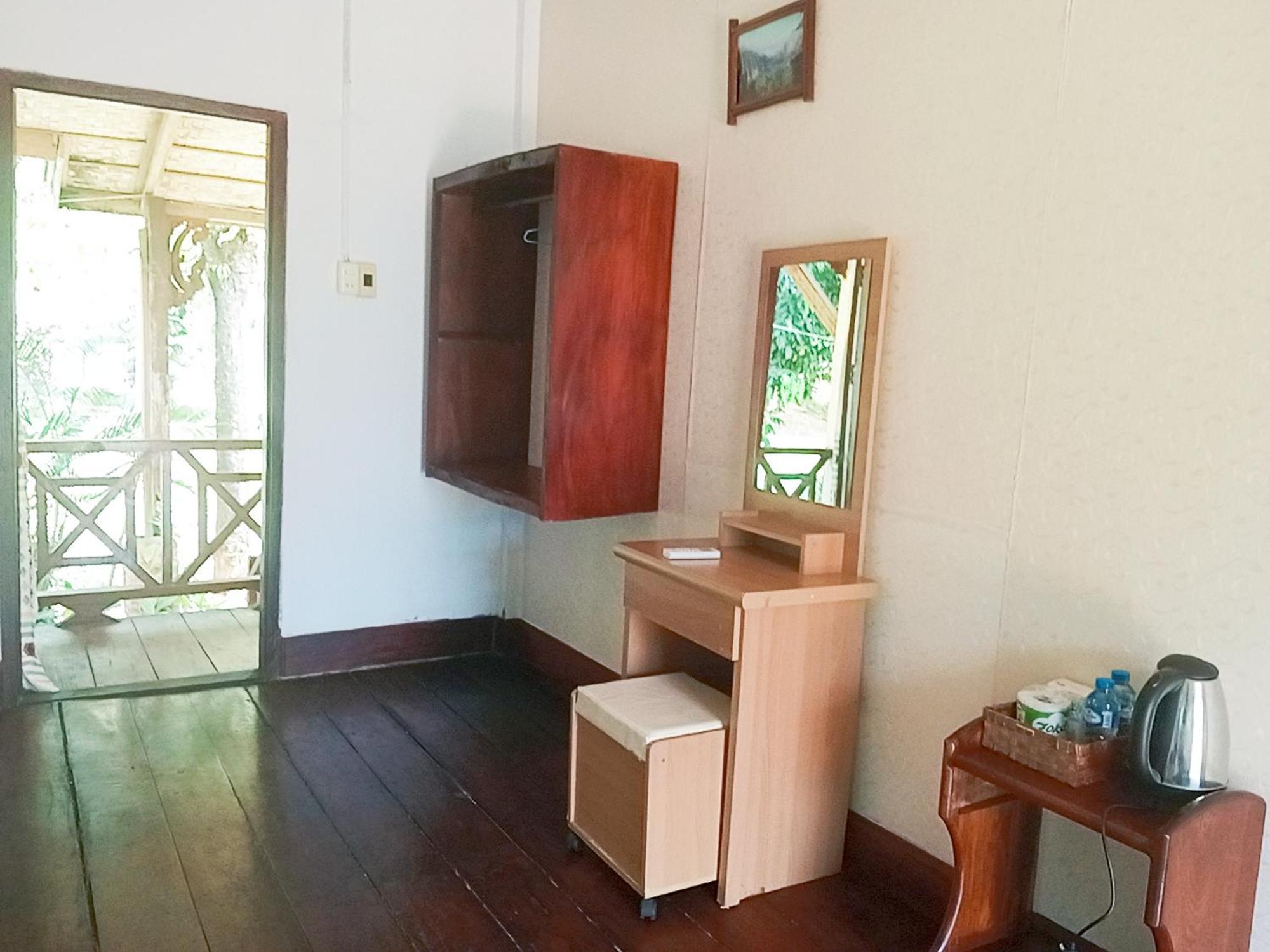 Vangvieng Ruby'Homestay Ванг Виенг Екстериор снимка