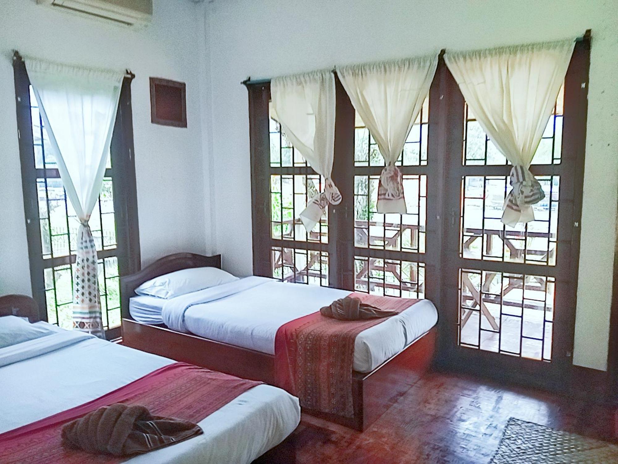 Vangvieng Ruby'Homestay Ванг Виенг Екстериор снимка