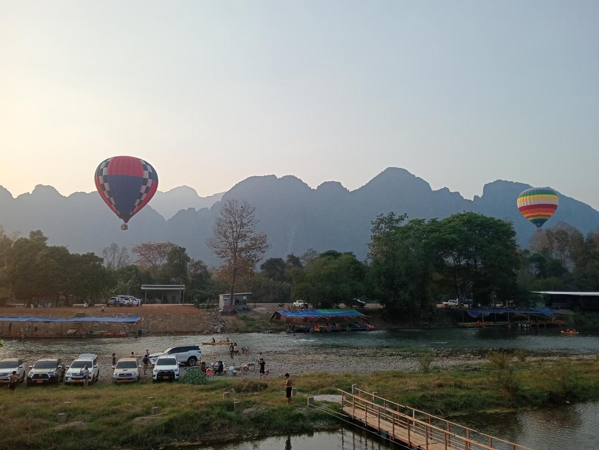 Vangvieng Ruby'Homestay Ванг Виенг Екстериор снимка