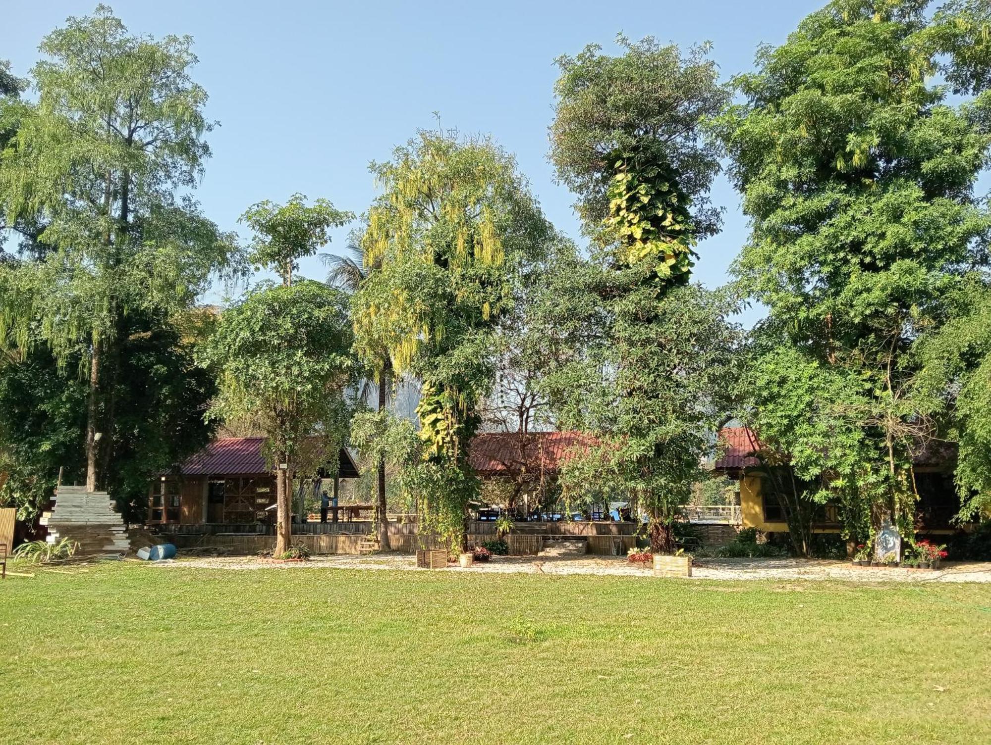 Vangvieng Ruby'Homestay Ванг Виенг Екстериор снимка